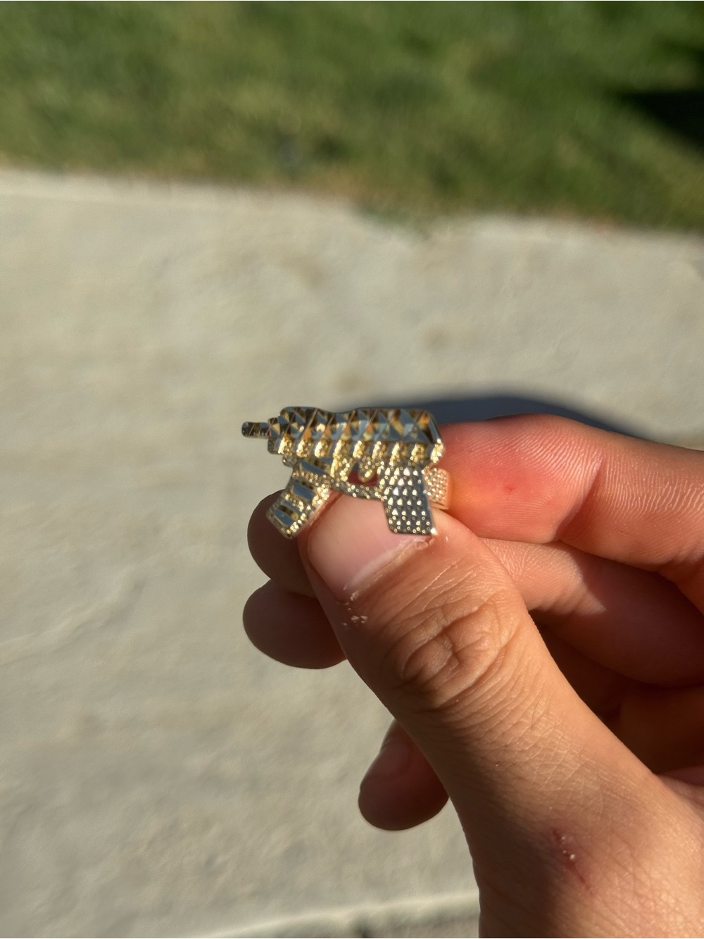 Gold Tone Reptile-Friendly Decorative Pin - Gold (GOLD PLATED) size 8